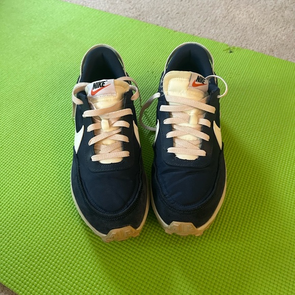 Nike Tailwind - Picture 3 of 4